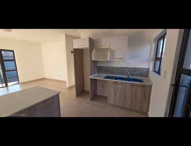 2 BEDROOM PROPERTY TO RENT IN TRENANCE MANOR